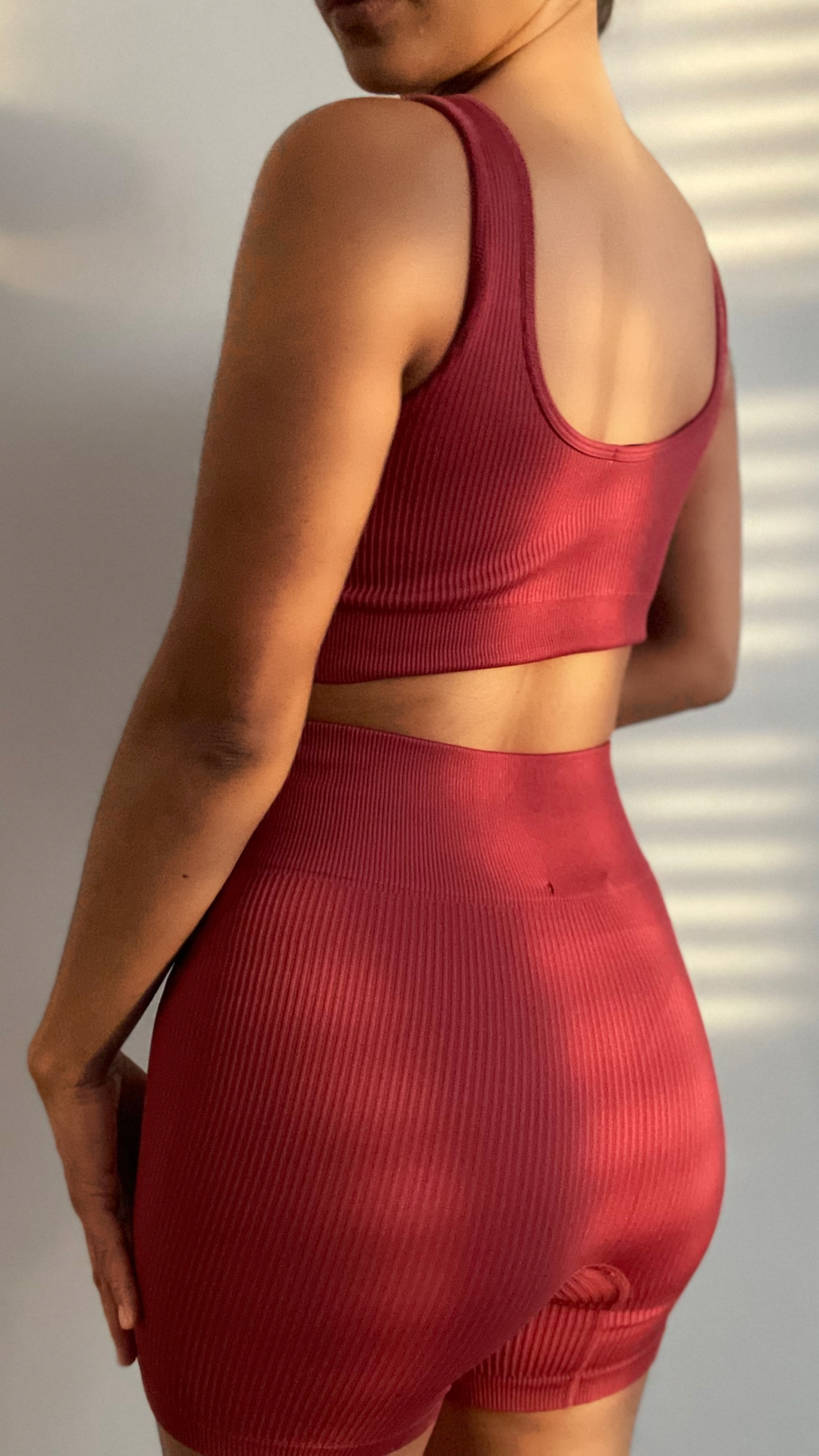 Seamless Active Set- Red